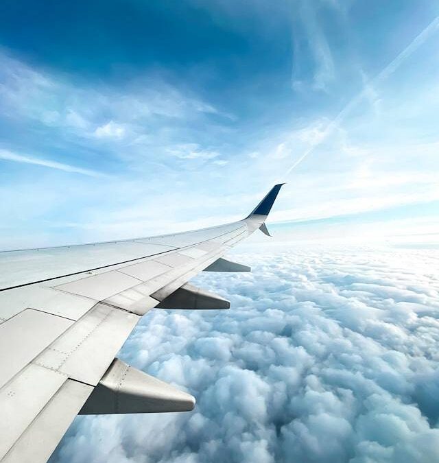 Lecisz na Majówkę do Hiszpanii? Wybierz wygodny parking przy lotnisku w Gdańsku